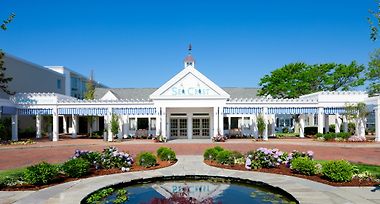 hotels in falmouth ma near ferry